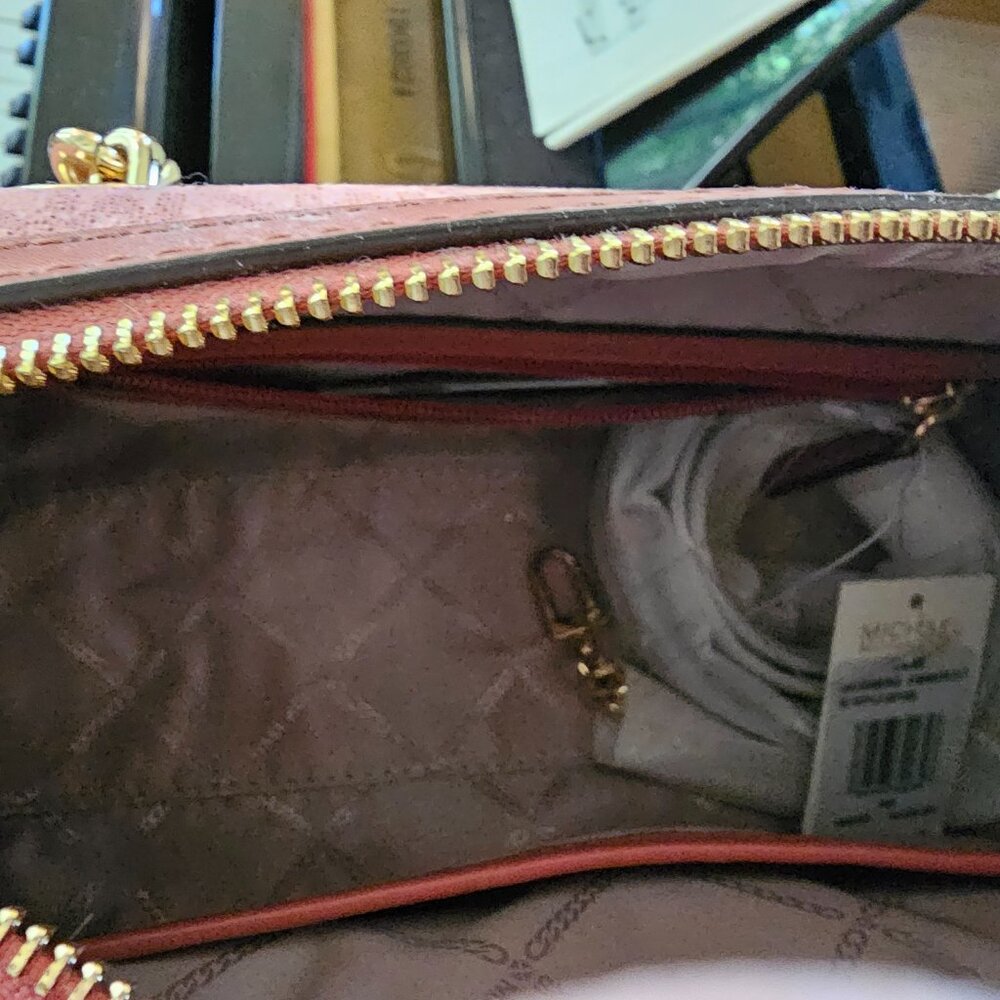 Michael Kors Bedford Signature Satchel (Rare) - Picture 7 of 13